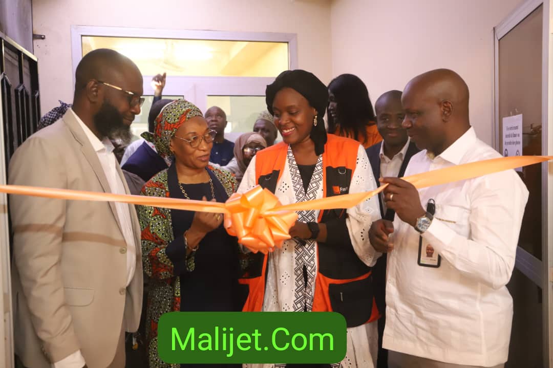 Éducation et Numérique : La Fondation Orange Mali dote la FMPOS d'une salle multimédia de 10 millions de FCFA